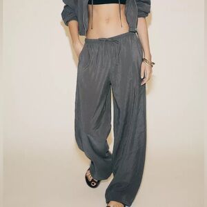 NWT Zara Flowy Pants